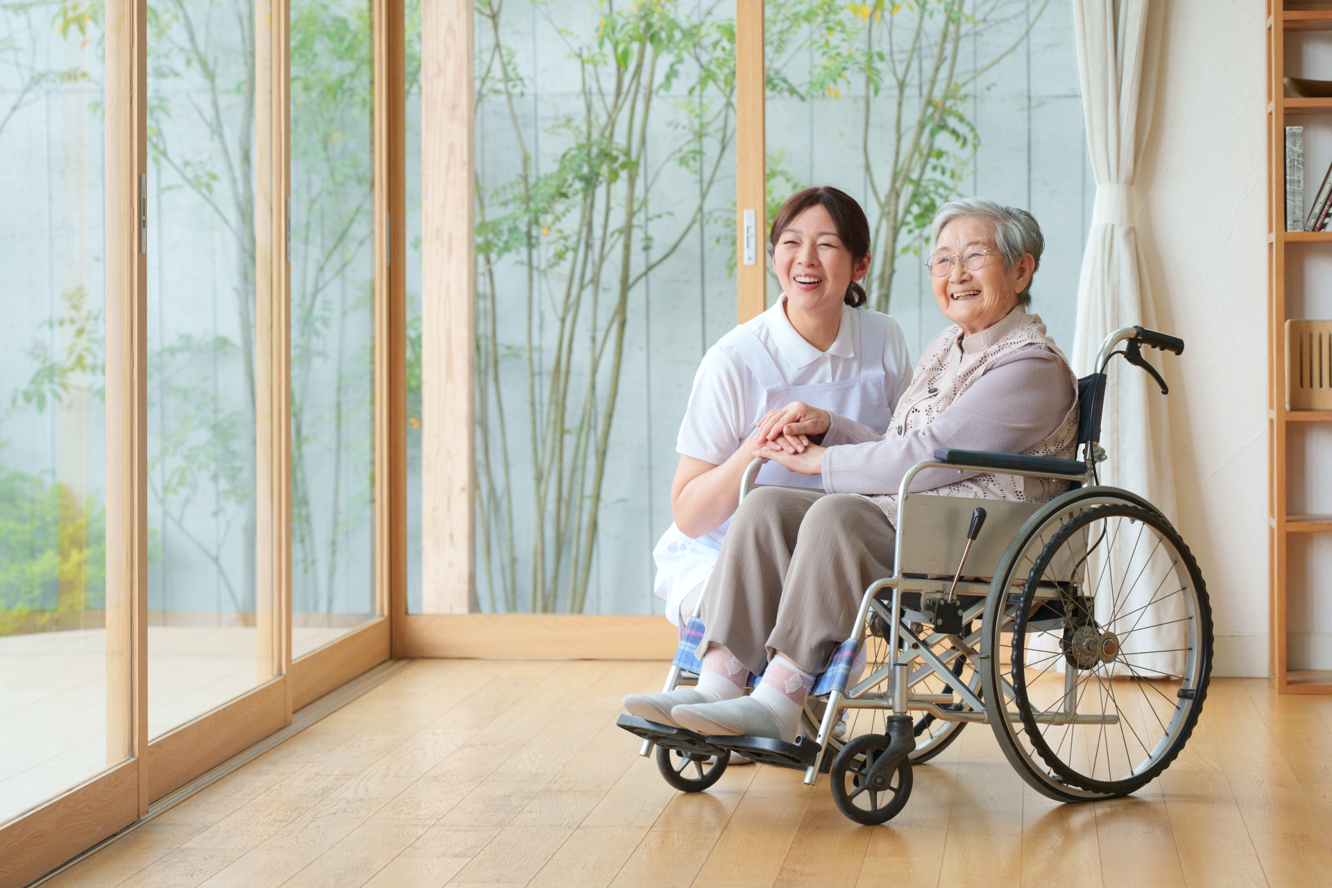 なぜ福祉業界で中高年採用が注目されるのか？成功のポイントを徹底解説