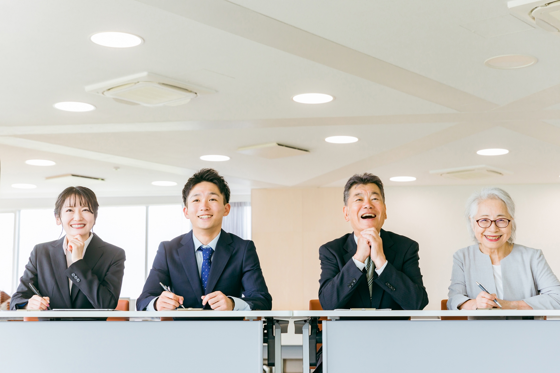 高齢者のパート探しは「研修の充実度」が鍵！未経験から無理なく始める仕事